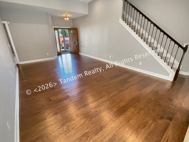 Photo - 6500 Lampe Ct