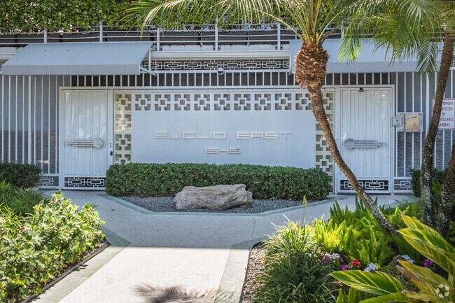 1545 Euclid Ave - Entrance - Euclid East