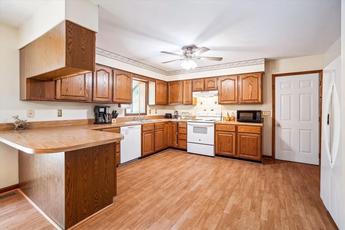 Photo - 13245 Croom Rd