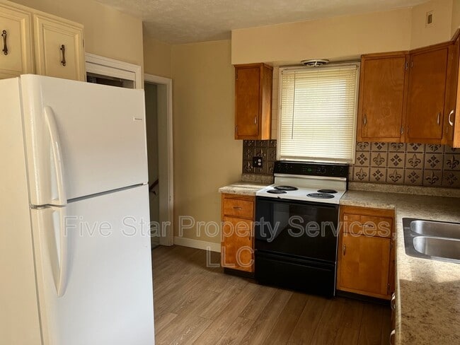 Photo - 2244 S 9th St Unit Apt 1