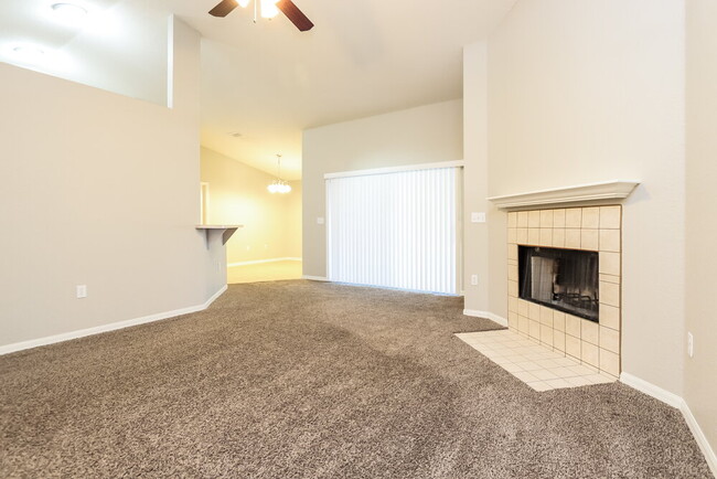 Photo - 5800 Driftwood Dr