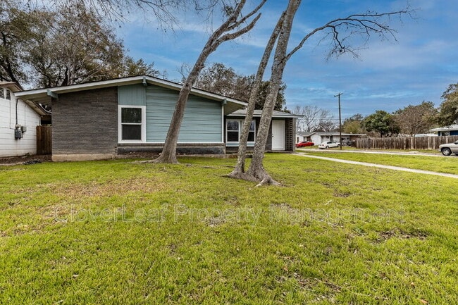 Photo - 1002 Sumner Dr Casa