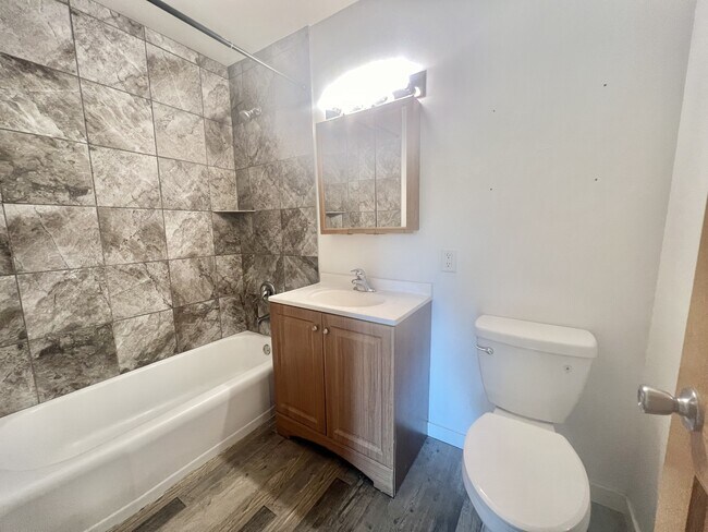 821 George St Unit 1