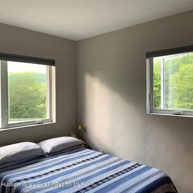 Photo - 501 Cold Brook Rd