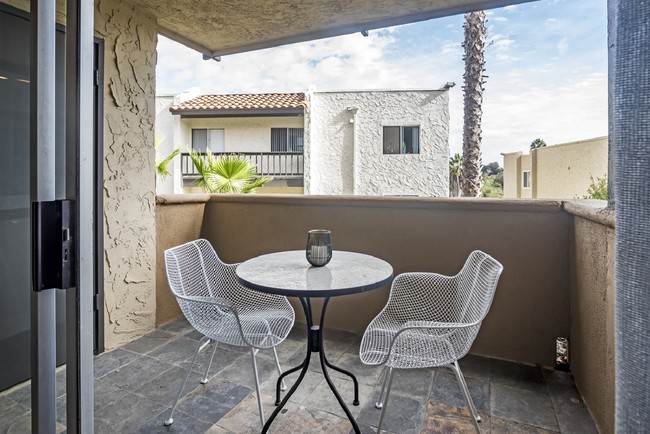 Carlsbad View Apartments