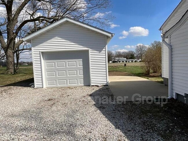 Photo - 1006 Scott Troy Rd