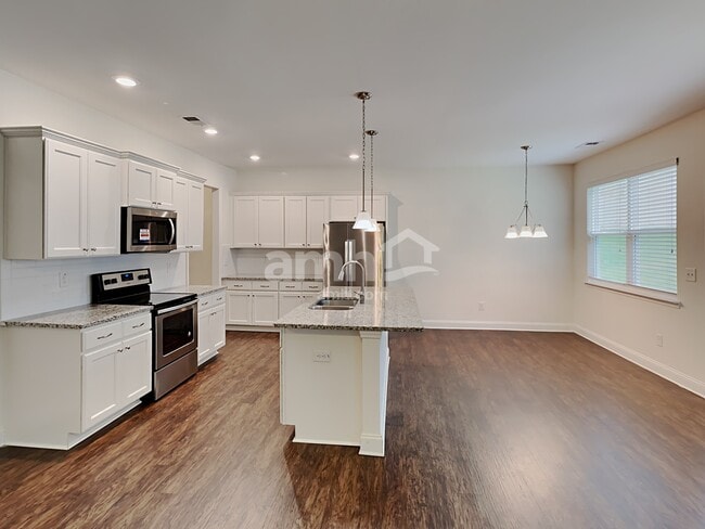 Photo - 230 McBee Pl