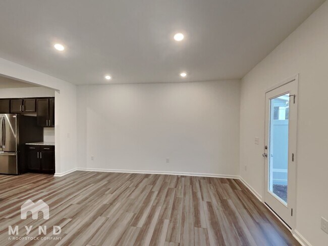 Photo - 1102 Constellation Cir