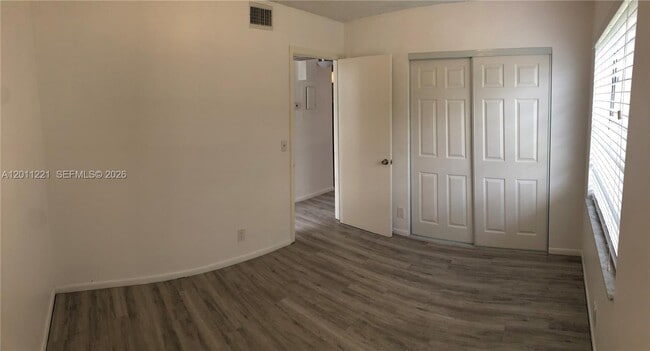 Photo - 1027 Twin Lakes Dr Unit 28-B