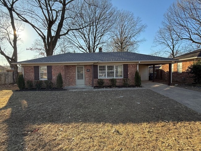 Building Photo - Welcome to this charming 3-bedroom, 1-bathroom home located in the vibrant city of Memphis, TN