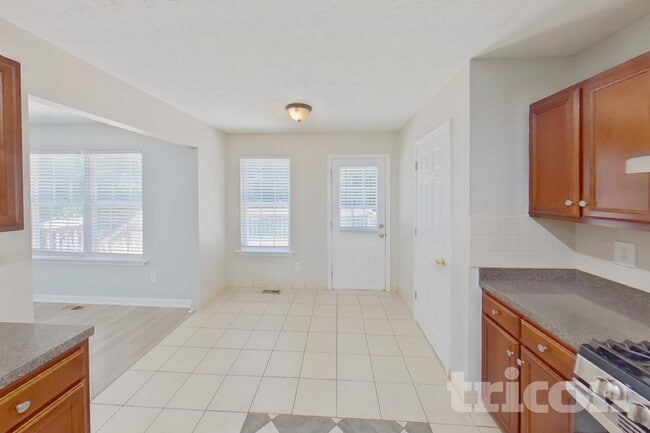 Photo - 1800 Cedar Hill