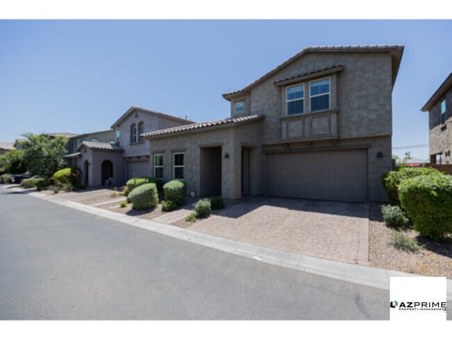 Building Photo - Find Your Quietude in this Exquisite 3/3 S... Rental