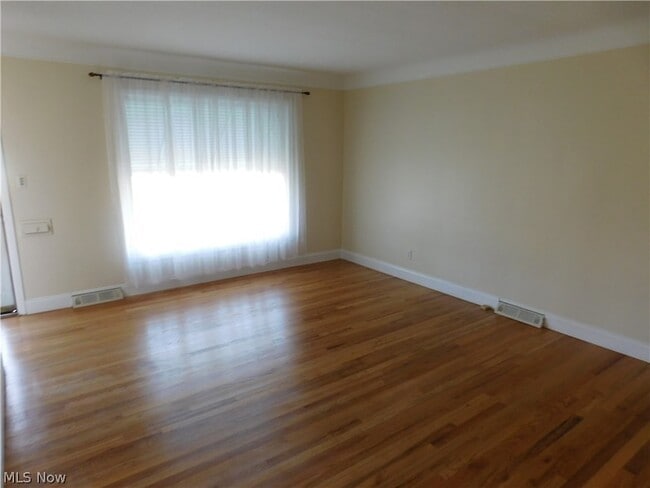 Photo - 5653 Cumberland Dr