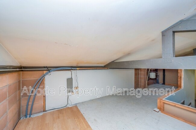 136 S Lincoln Ave