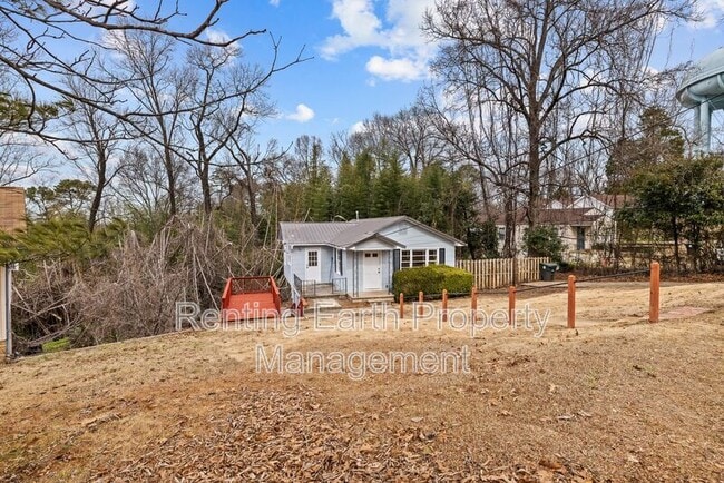 Photo - 942 Hillcrest Ave