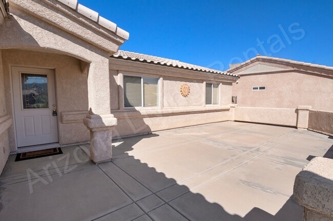 Photo - YOUR DREAM HOME AWAITS!