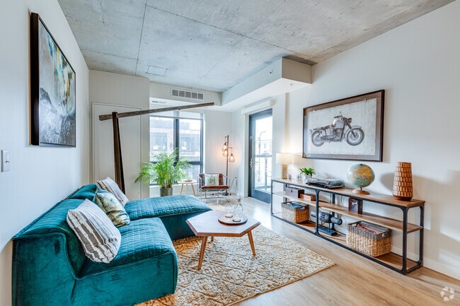 2 BR, 1BA - Living Room - HQ Apartments