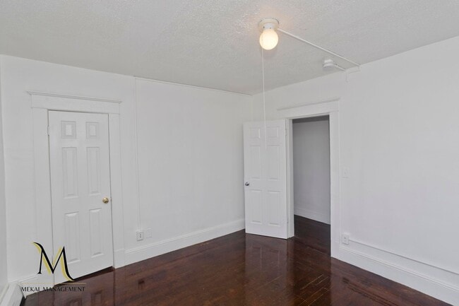 Photo - 528-532 Union Street Unit 528-1L