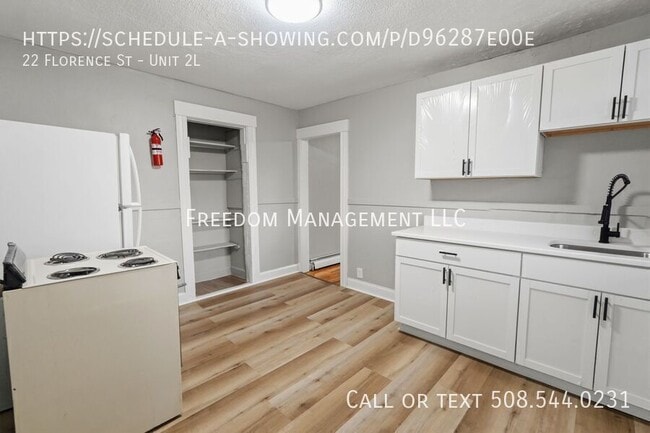 Building Photo - 22 Florence St Unit 2L