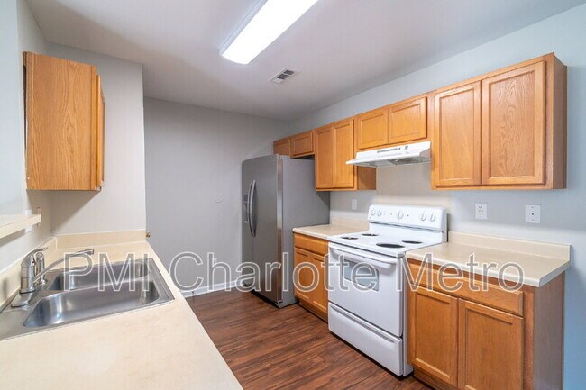 Photo - 10020 Lawing School Rd