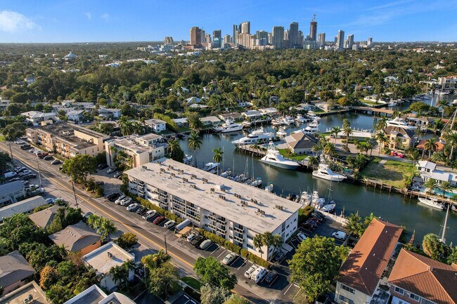 Photo - 1475 SE 15th St Unit 111