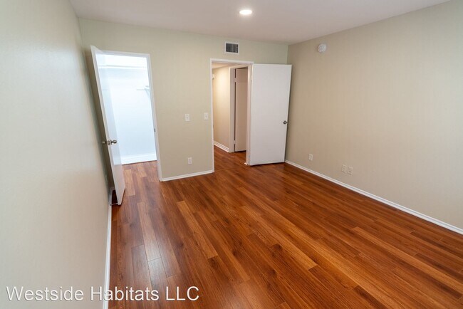 Photo - 4648 Fulton- fully renovated unit in Sherm...