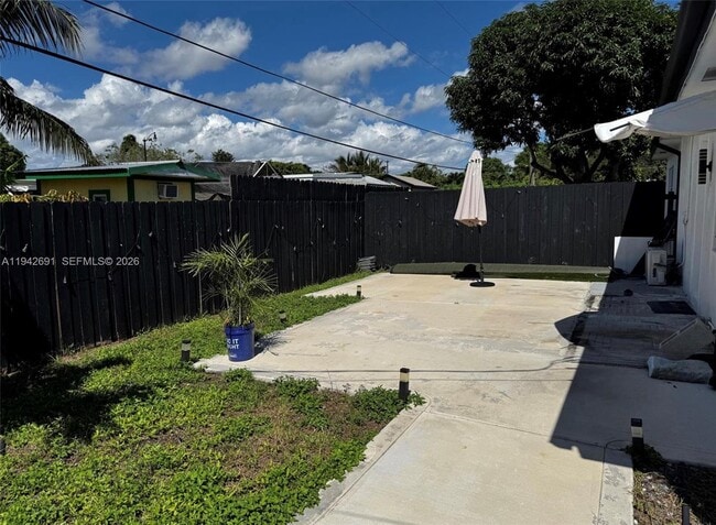 Photo - 5181 NE 16th Ave