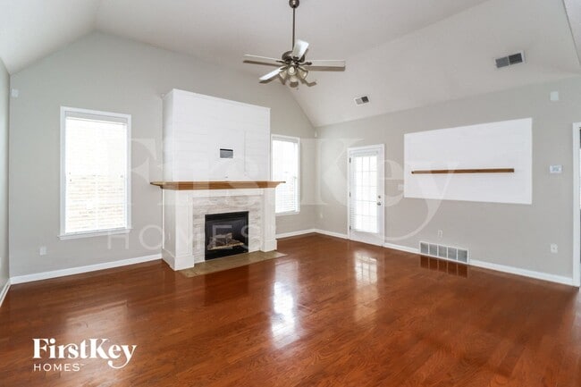 Photo - 4946 Indian Walk Ln