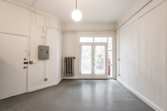 Photo - 223 E Ferry St Unit 103