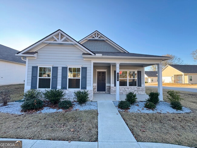 Building Photo - 214 N Dogwood St