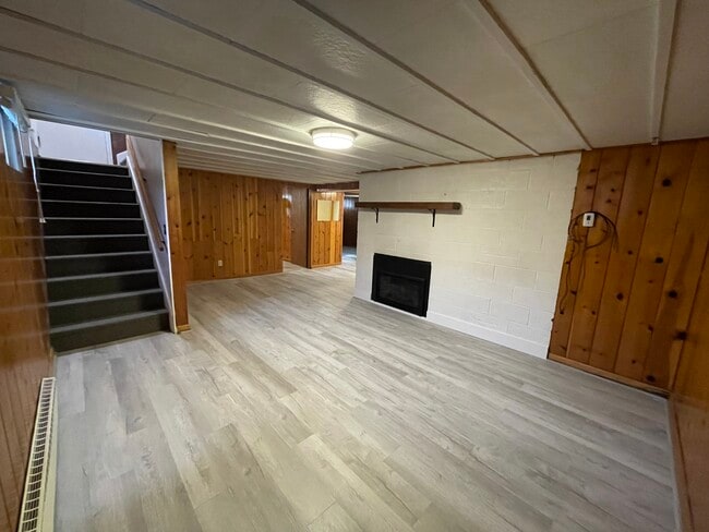 Photo - 1214 9th St W Unit Lower level