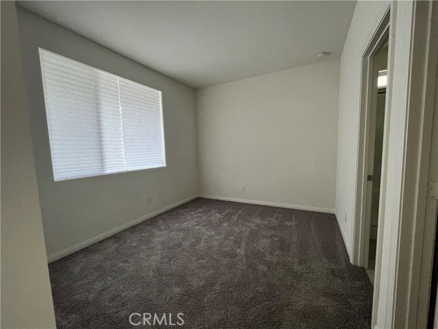 Photo - 913 E 2nd St