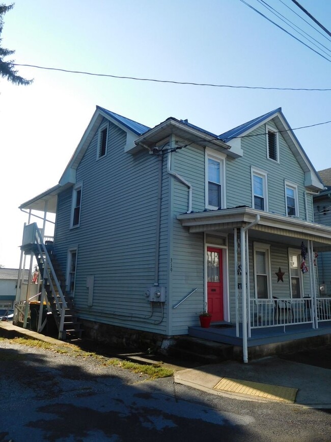 Building Photo - 319 Fairview Ave Unit Apt.2