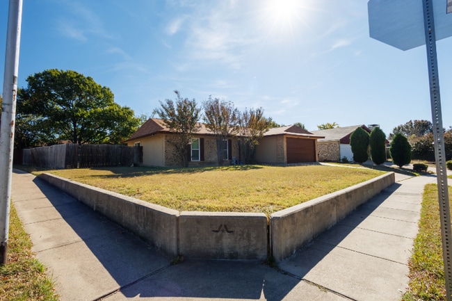 3501 Green Hill Dr