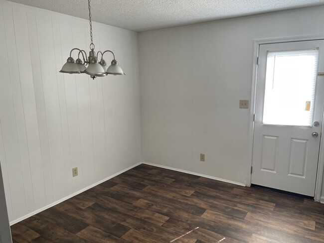 Photo - Nottingham Apartments