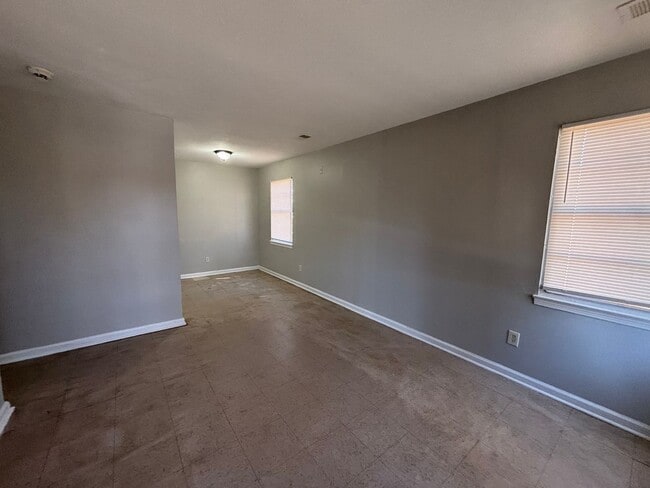 Photo - 2551 Dakar Ave