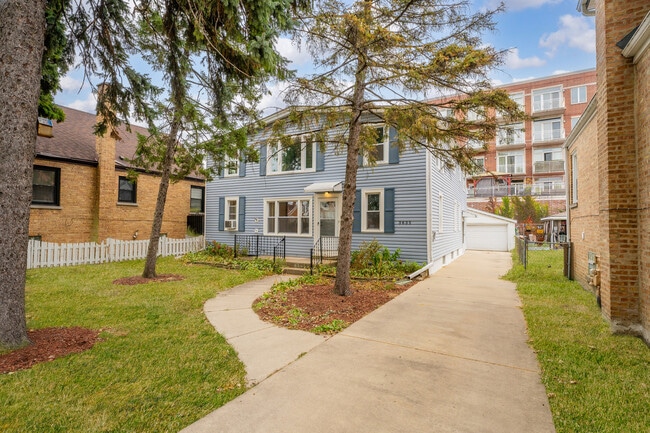 3635 N Oconto Ave Unit 1