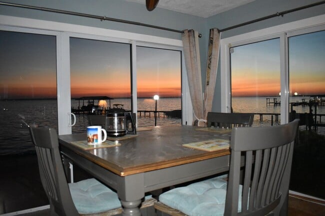 Building Photo - Waterfront Paradise - Fully Furnished Town...