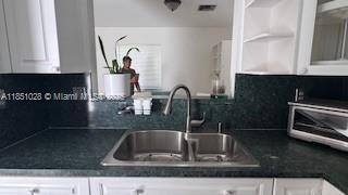 Photo - 2141 Biarritz Dr Unit 4