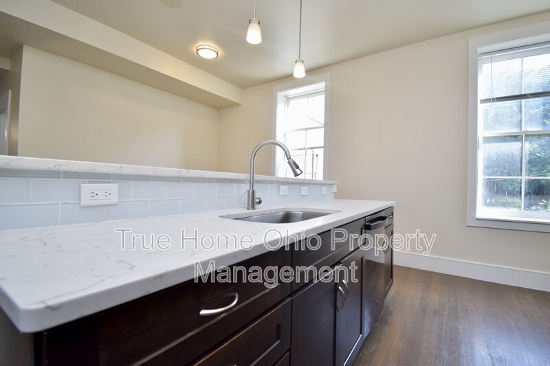 Photo - 105 Peete St