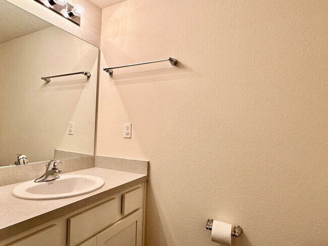 Photo - Great value 3 / 2.5 townhome in Capitol Park