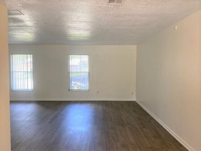 Photo - 3/2 Split Plan Pool Home in Indian Trails