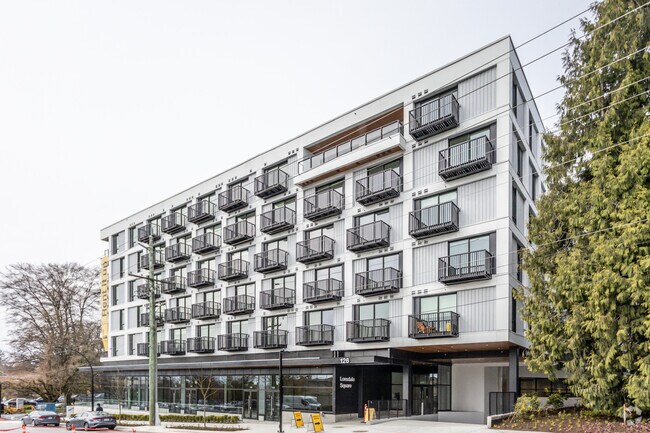 Photo - Lonsdale Square