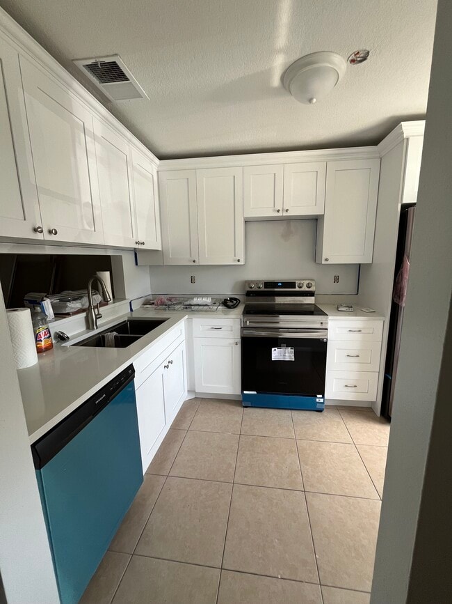 Photo - 2920 Bradley Ct Unidad 2920