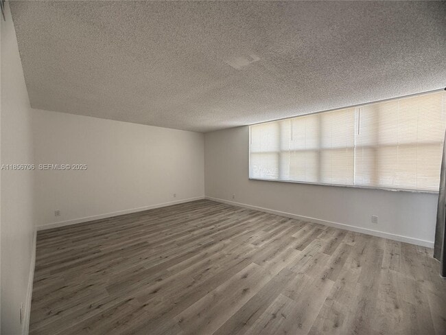 Photo - 20200 W Country Club Dr Unit PH14