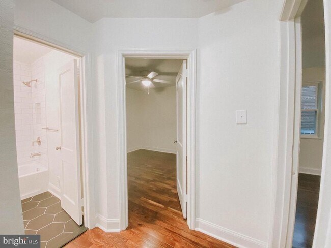 Photo - 44 E Rosemont Ave