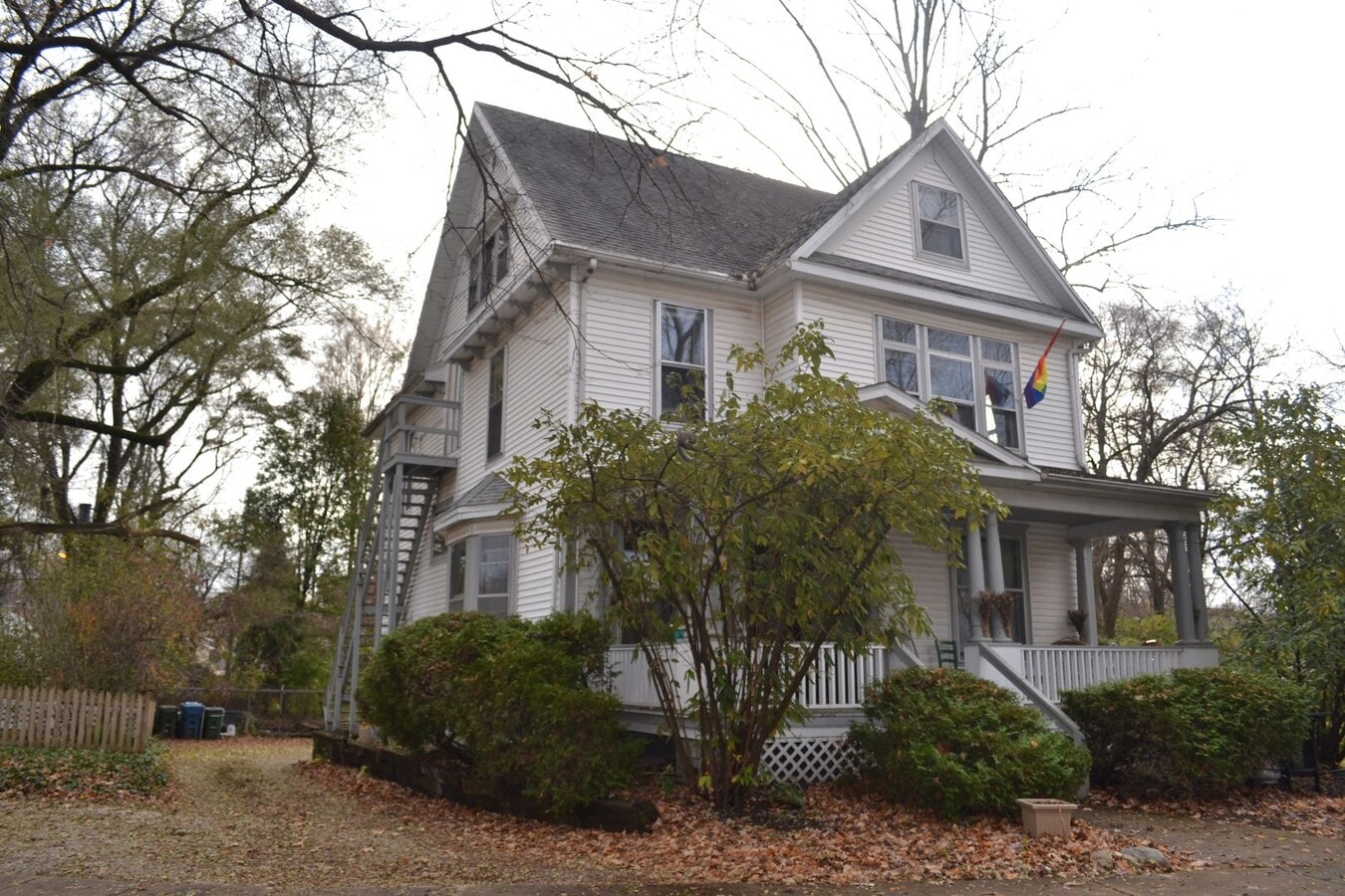 Photo - 413 W Main St Unit 1