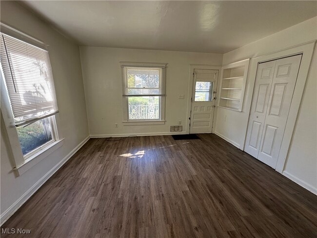 Photo - 288 Dickey Ave NW