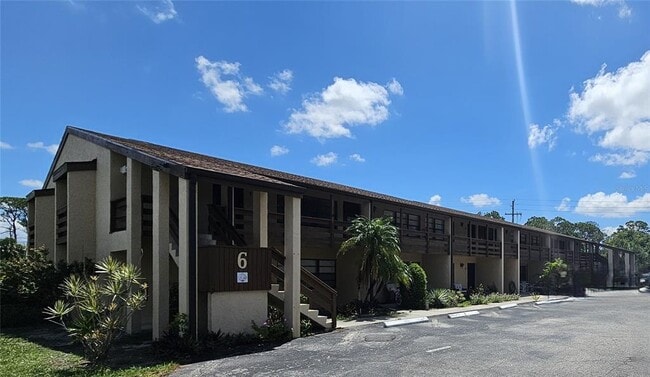 Building Photo - 6 Quails Run Blvd Unit 9