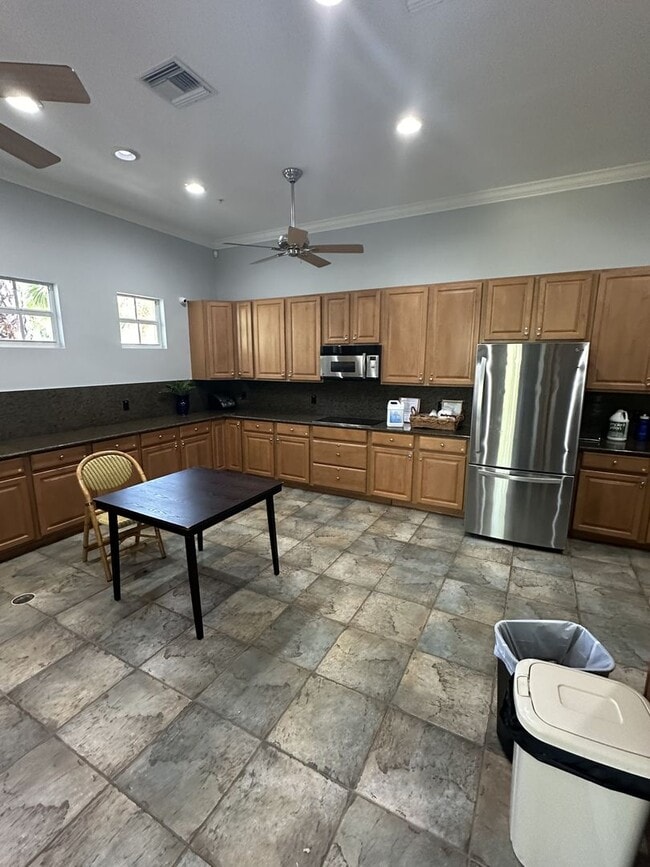 Photo - ** BEAUTIFUL 3/2 TARPON BAY COACH HOME IN NORTH NAPLES ** FURNISHED